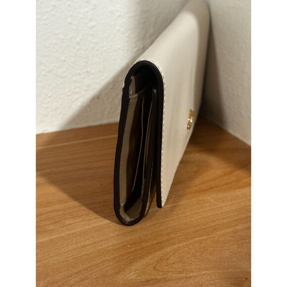 Coach Slim Trifold Wallet In Signature Canvas EUC - Picture 8 of 10